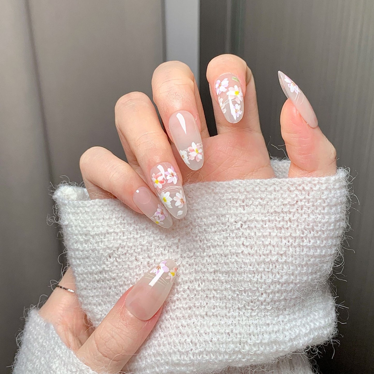 Clean Girl Iridescent Glazed Press-On Nails: The Dainty Floral Set