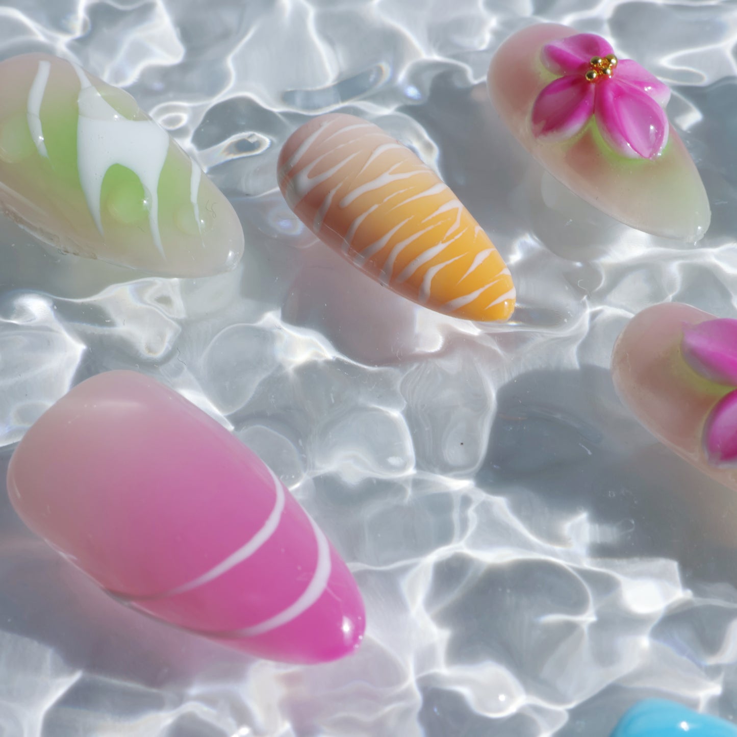 Rainbow Petals Press-On Nails – Colorful Pastel Gradient with 3D Flower