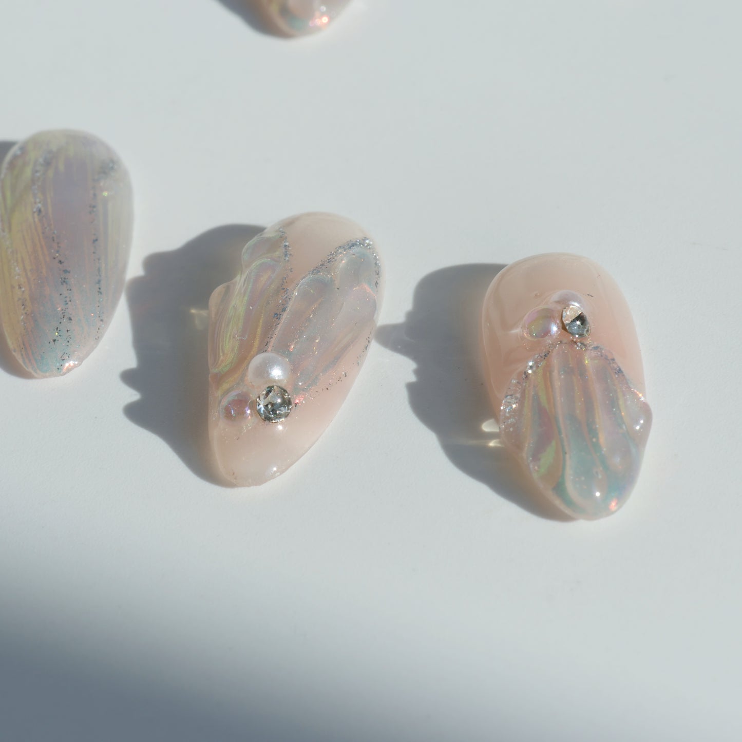 Aurora Shell Pearl Press-On Nails