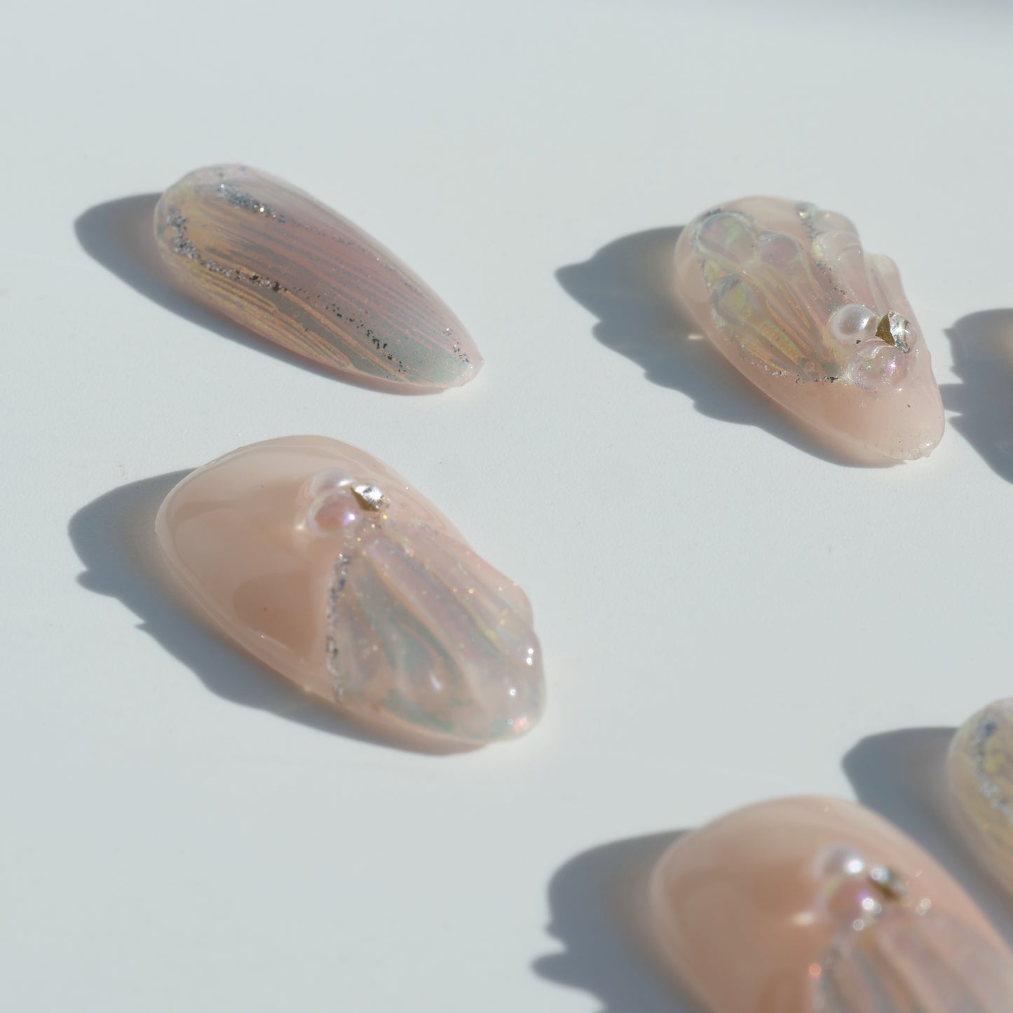 Aurora Shell Pearl Press-On Nails