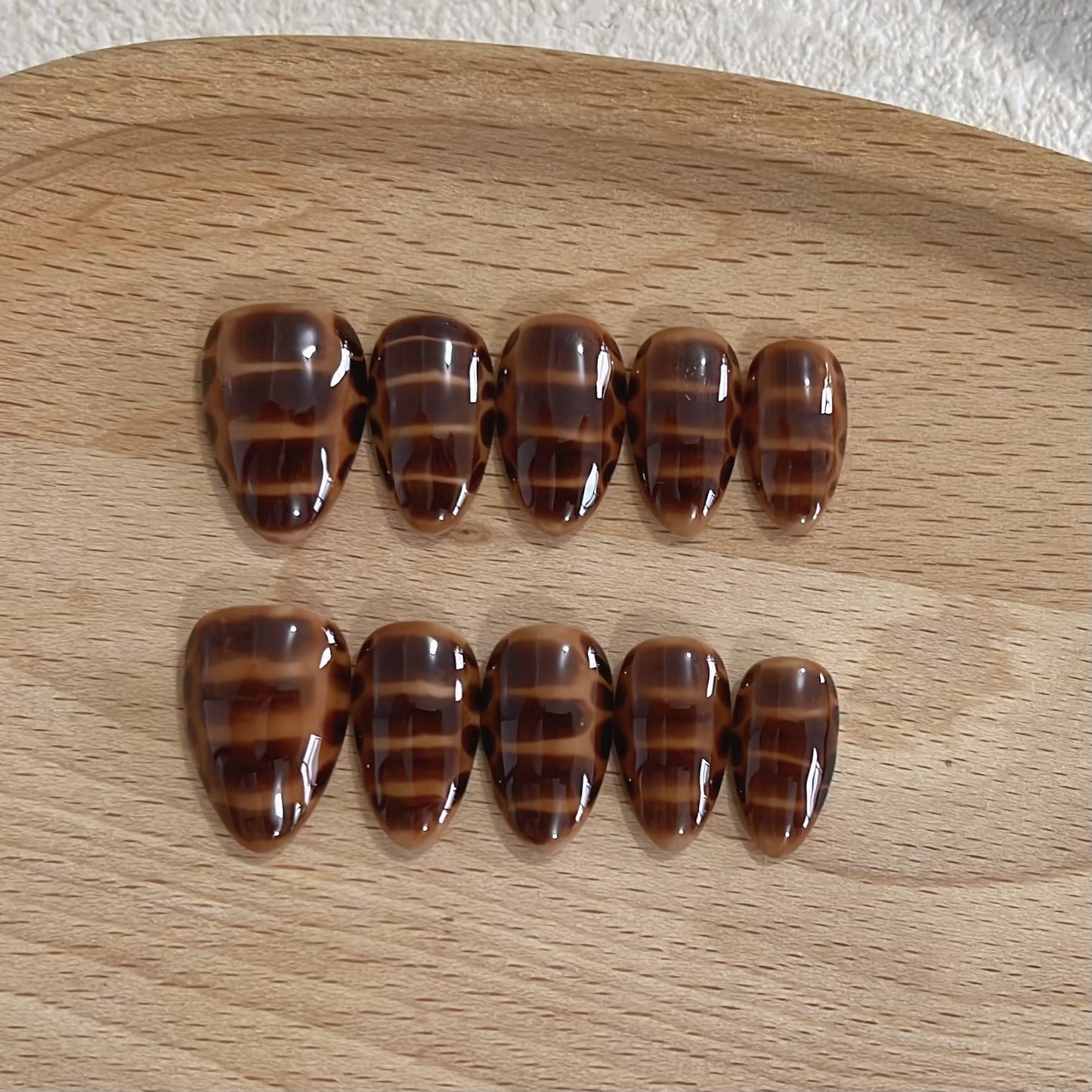Autumn's Whisper | "Tiger's Eye" Press-On Nail Set with Abstract Stripes