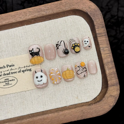 Halloween Spooky Cute Press-On Nails: The Cozy Pumpkin Patch Set