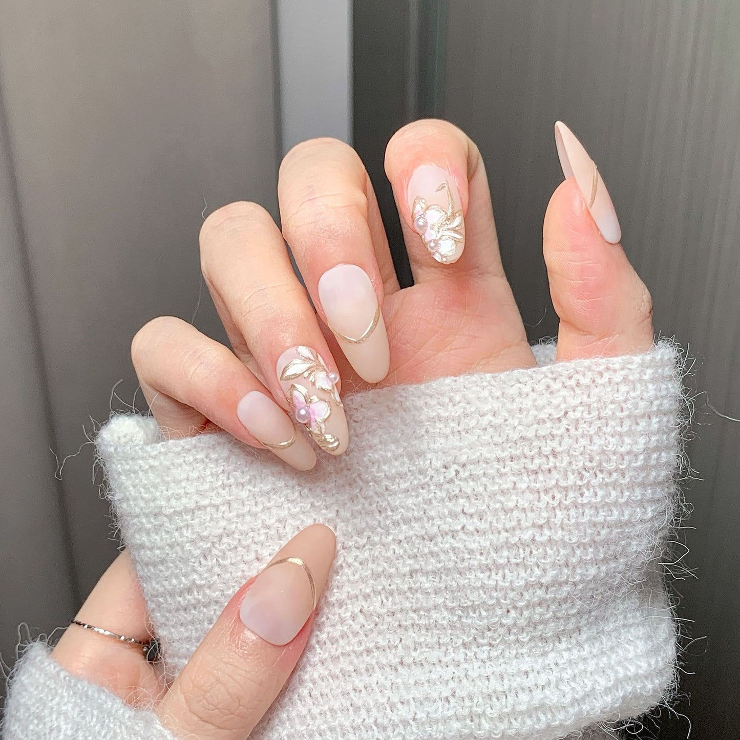 Clean Girl Matte Ombre Press-On Nails: The Luxe Floral & Gold Set