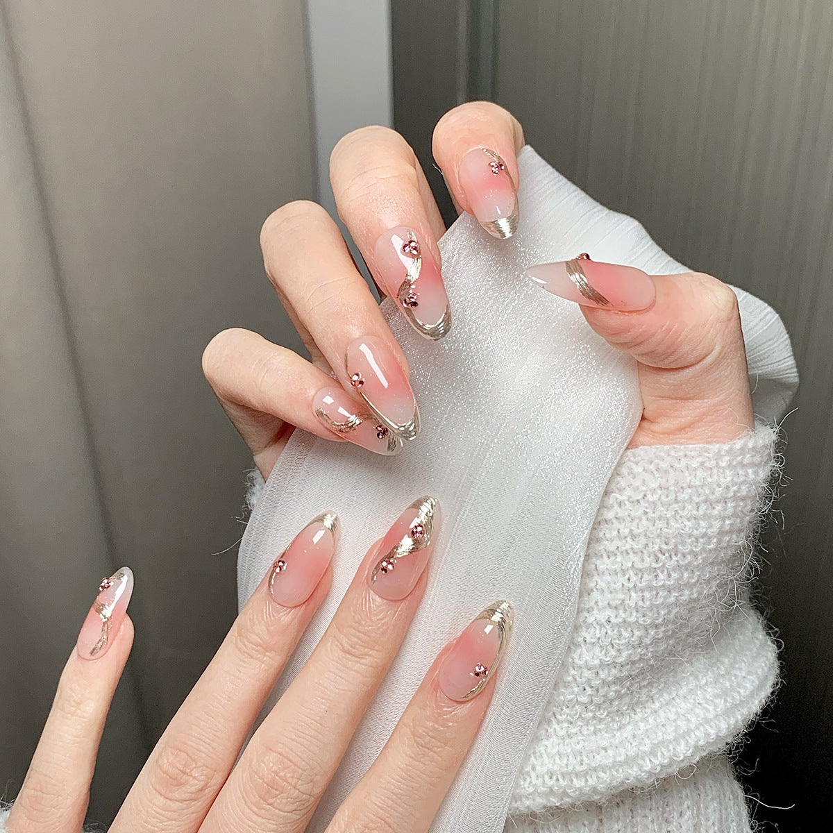 Clean Girl Luxe Press-On Nails: The Glitter & Gem Set