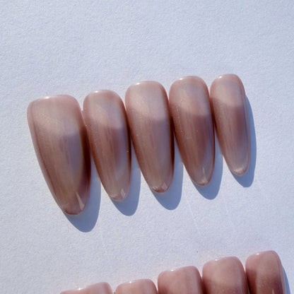 Luxury Press-On Nails | Pink Cat Eye Magnetic Polish | Reusable, Short Oval/Round Shape