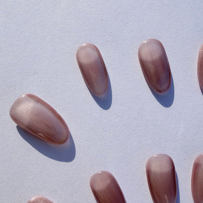 Luxury Press-On Nails | Pink Cat Eye Magnetic Polish | Reusable, Short Oval/Round Shape