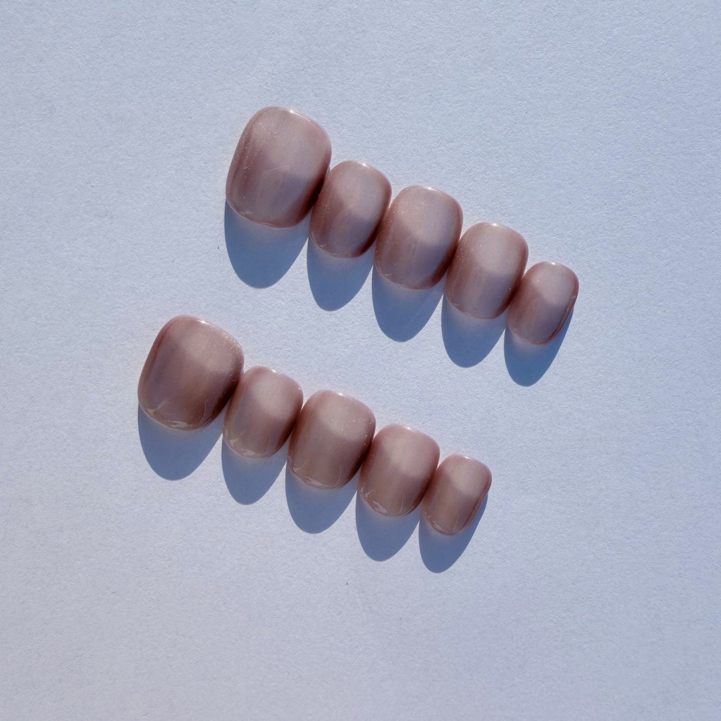 Luxury Press-On Nails | Pink Cat Eye Magnetic Polish | Reusable, Short Oval/Round Shape