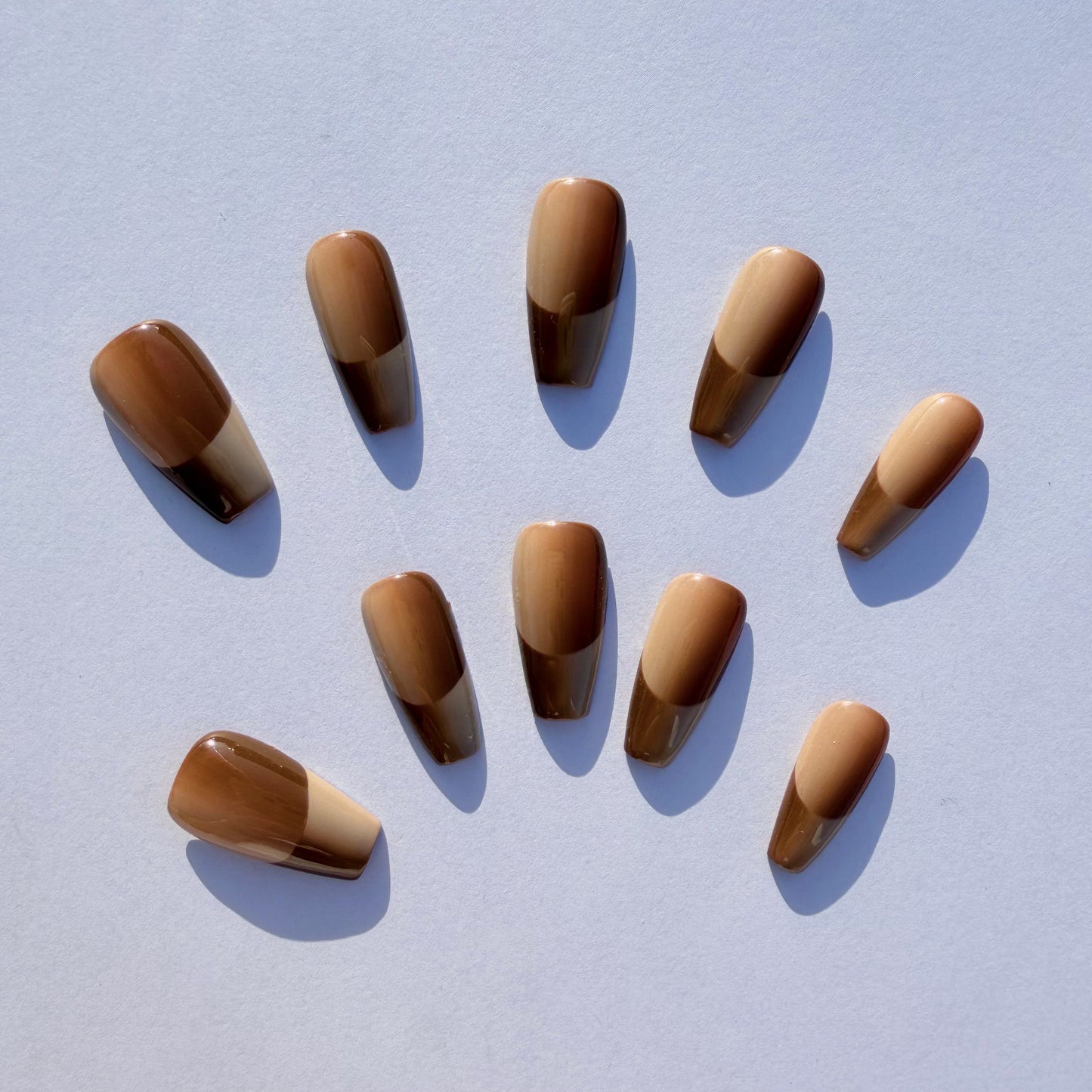 Chic Two-Tone Brown Press-On Nails – Glossy Neutral Short Square | Modern Manicure Set