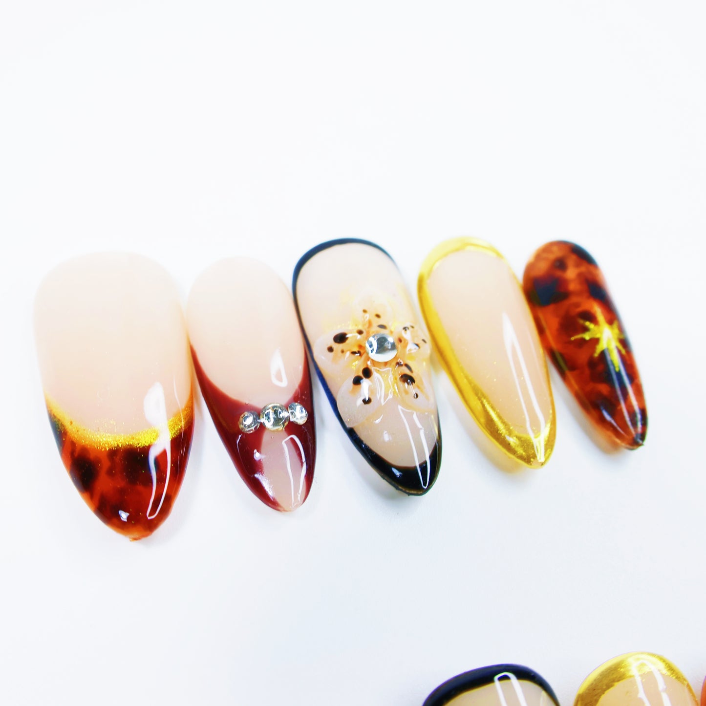 Amber Floral French Press-On Nails – Elegant Gold Edge Nail Set with Rhinestones and 3D Flower Design