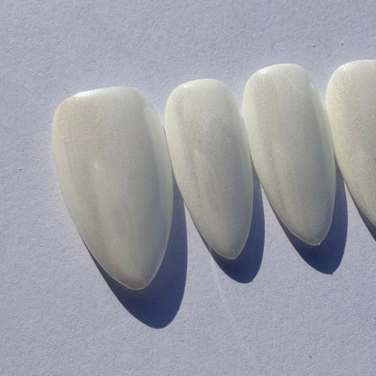 Milky White Press-On Nails – Soft Cream Gloss Nude White Nail Set for a Clean Minimal Look