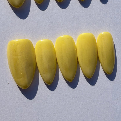 Pastel Yellow Press-On Nails – Soft Solid Almond Nail Set for Fresh Everyday Style