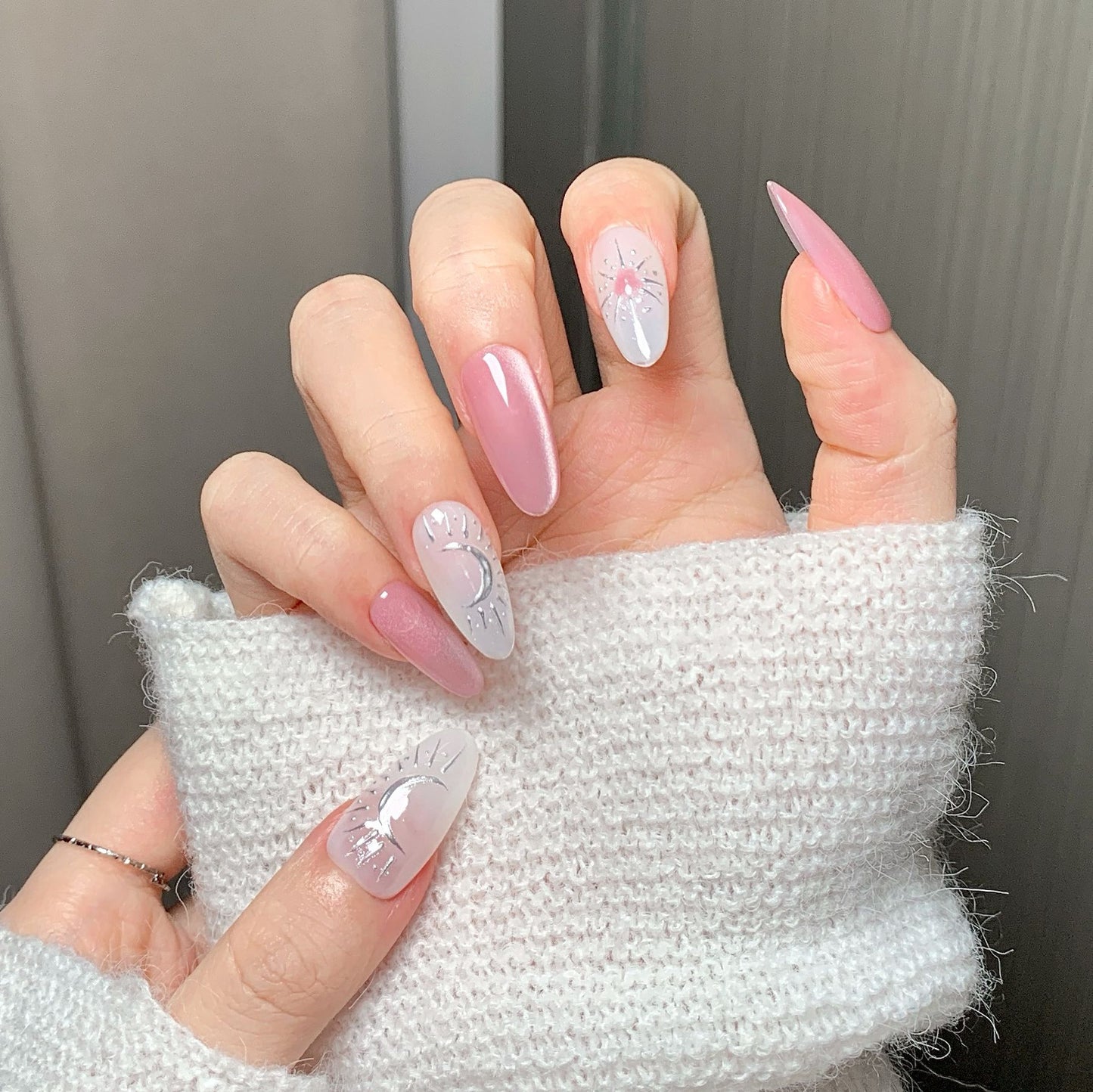 Clean Girl Celestial Press-On Nails: The Pink & White Shimmer Set