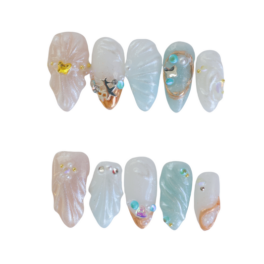 Ocean Pearl Press-On Nails – Shimmery Shell & Sea-Inspired Designs
