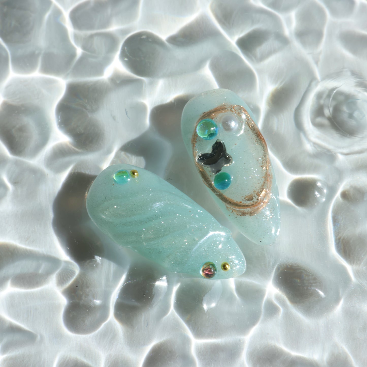 Ocean Pearl Press-On Nails – Shimmery Shell & Sea-Inspired Designs
