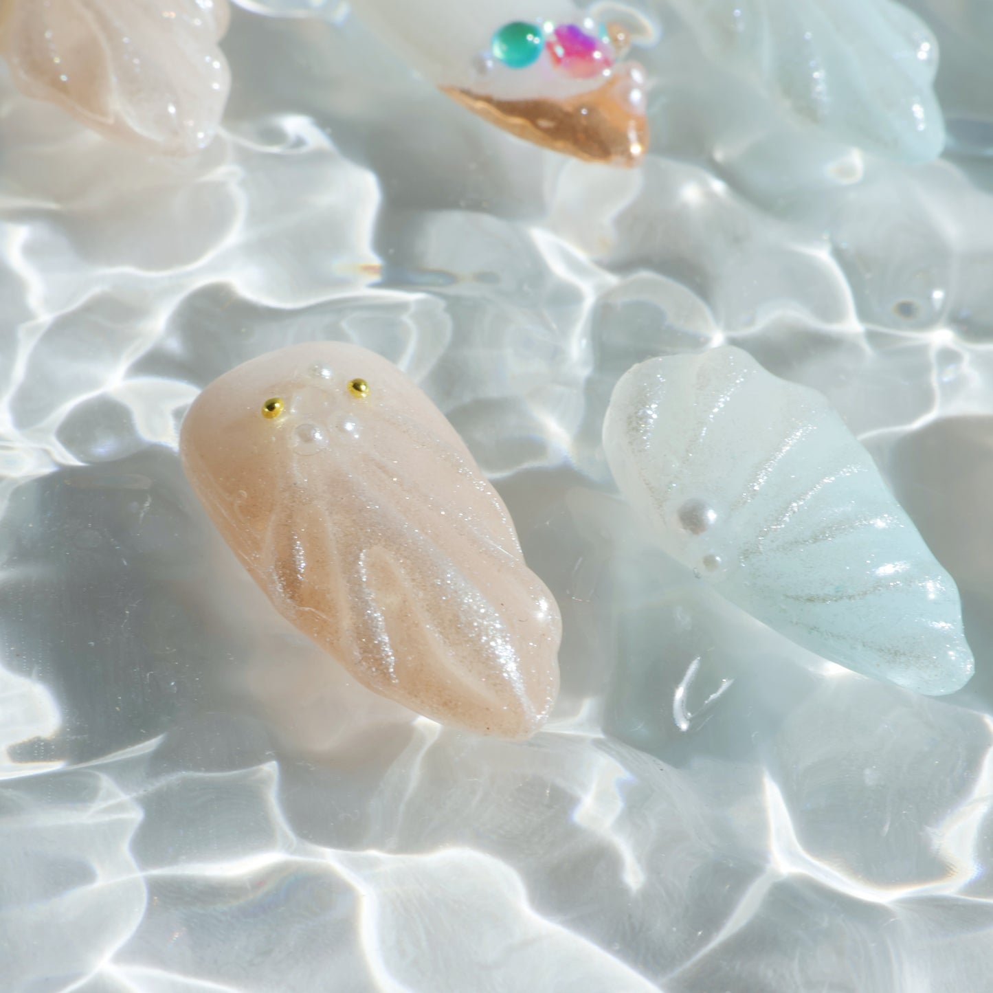 Ocean Pearl Press-On Nails – Shimmery Shell & Sea-Inspired Designs