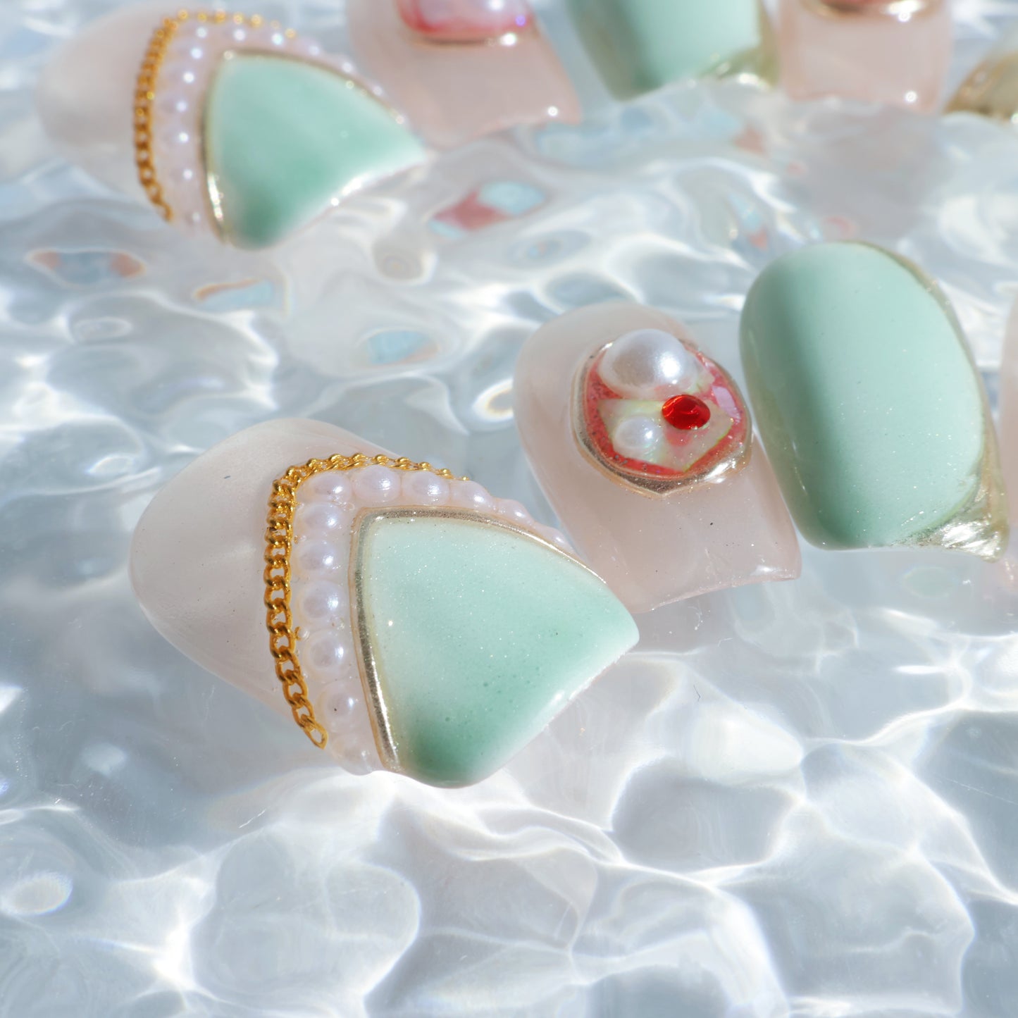 Mint Pearl Elegance Press-On Nails