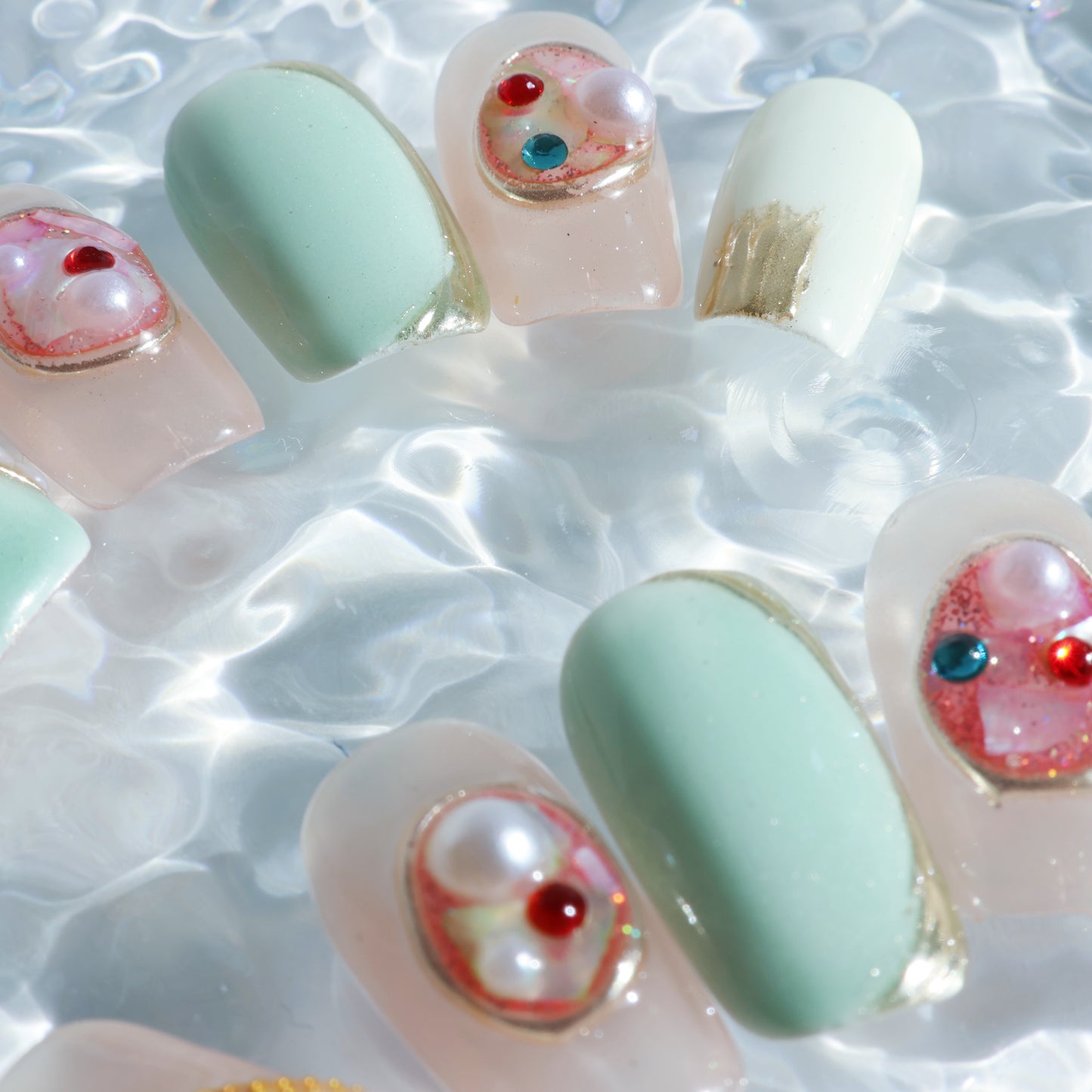 Mint Pearl Elegance Press-On Nails