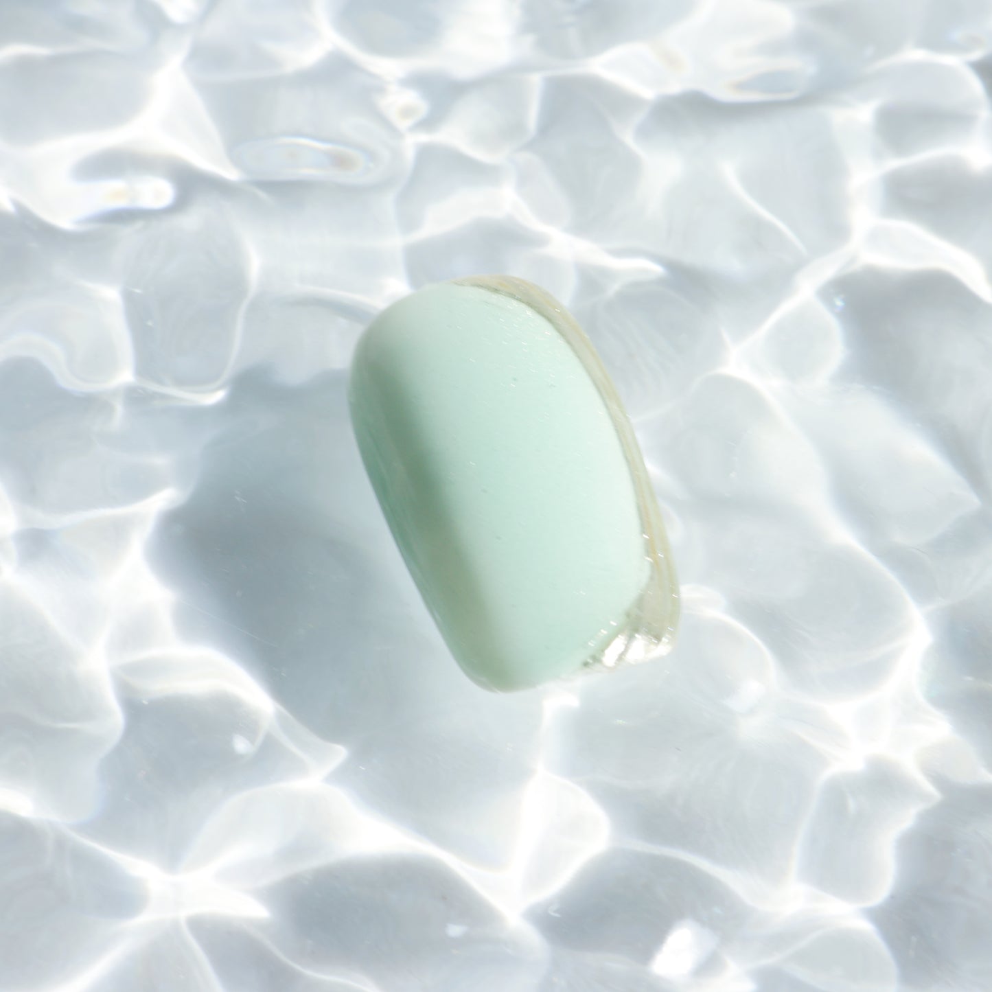 Mint Pearl Elegance Press-On Nails