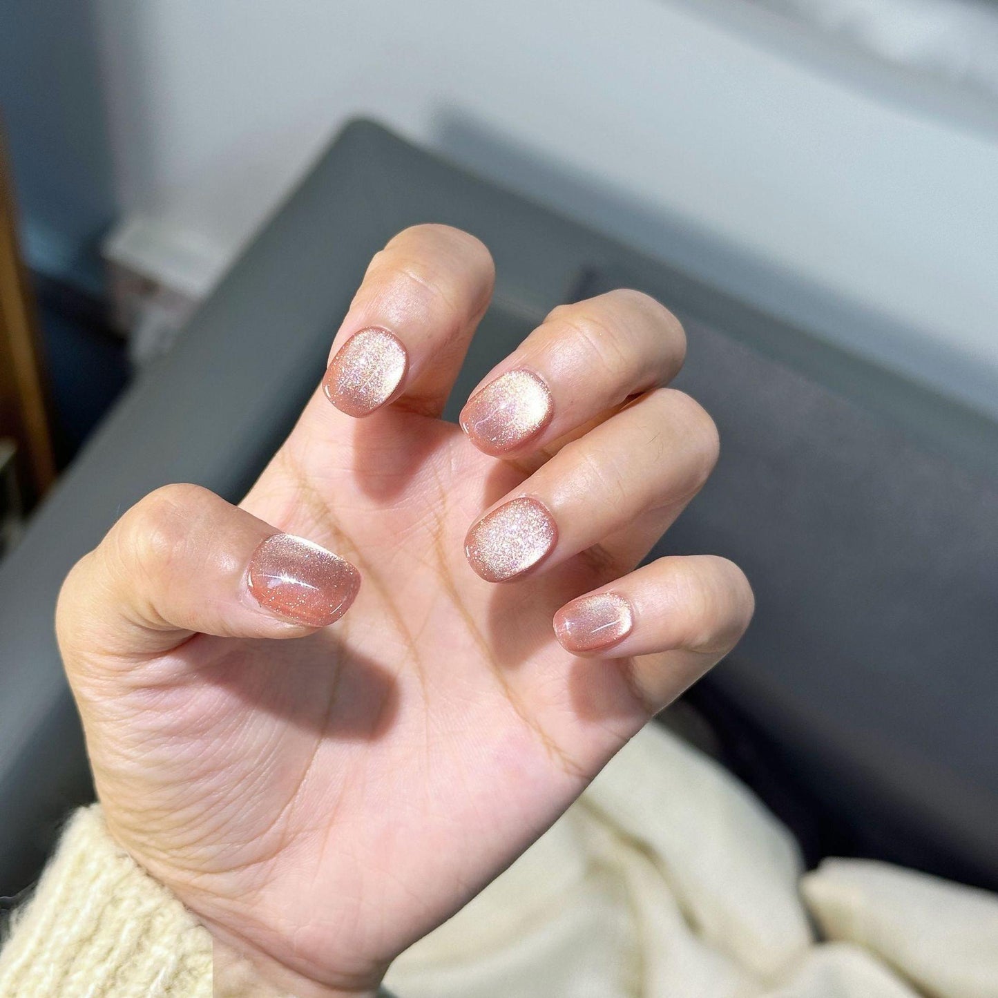 Luxury Press-On Nails | Pink Cat Eye Magnetic Polish | Reusable, Short Oval/Round Shape